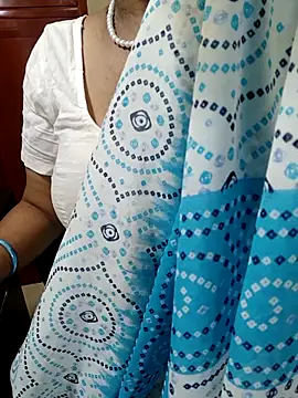 tami lavanya online show from September 22, 2025, 4:40 am