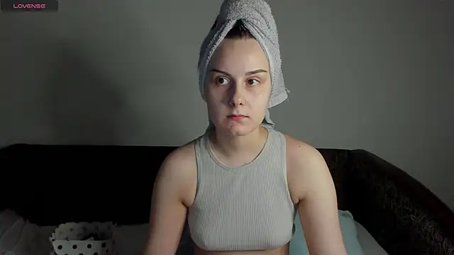 Snapshot of Kelly_Cartier chatting on May 25, 2026, 7:56 pm Kelly Cartier online show from May 25, 2026, 7:56 pm