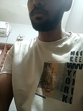 Snapshot of mayur_raaje chatting on May 25, 2026, 7:51 am mayur raaje online show from May 25, 2026, 7:51 am