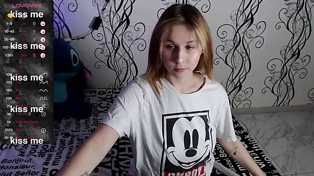 RoyAngela online show from November 14, 2025, 1:59 pm