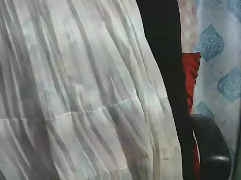 sheetal-sheetal95 online show from November 10, 2025, 4:56 pm