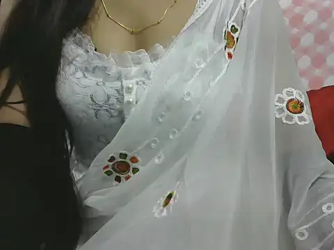 sheetal-sheetal95 online show from September 10, 2025, 5:12 pm