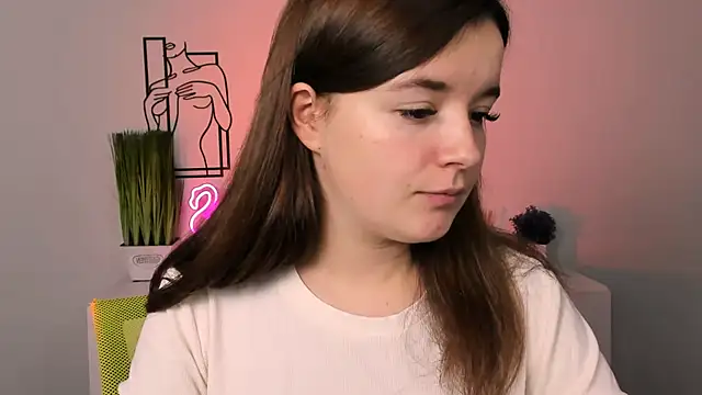 nika-still online show from October 10, 2025, 3:46 pm