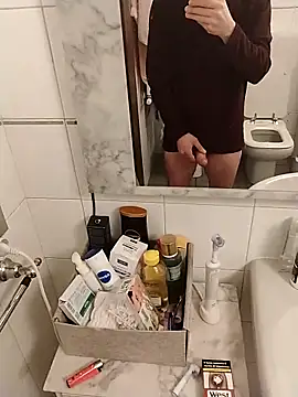 Baldassarre1990 online show from February 15, 2026, 3:55 pm