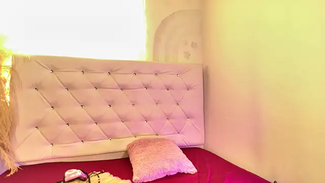 tatixxxvega online show from February 19, 2026, 1:30 pm