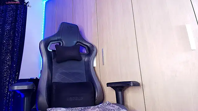 Latin goddsexxx online show from February 16, 2026, 4:44 am