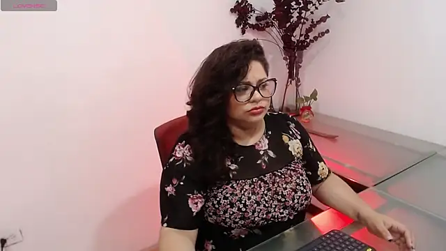 Snapshot of merly_chica chatting on October 21, 2025, 1:10 pm merly chica online show from October 21, 2025, 1:10 pm