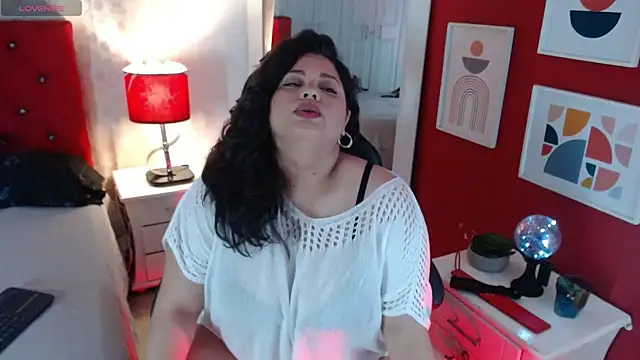 Snapshot of merly_chica chatting on November 10, 2025, 1:05 pm merly chica online show from November 10, 2025, 1:05 pm