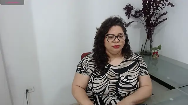 Snapshot of merly_chica chatting on October 17, 2025, 1:13 pm merly chica online show from October 17, 2025, 1:13 pm