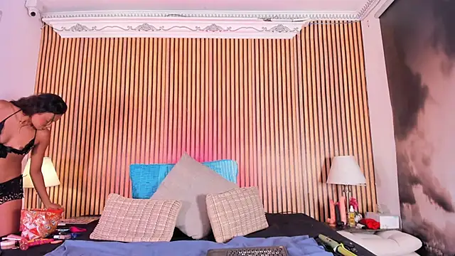 keeyla stone online show from September 12, 2025, 8:08 pm