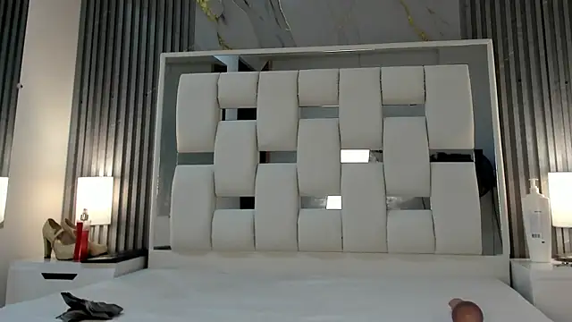 VanessaHard as online show from September 14, 2025, 3:12 pm