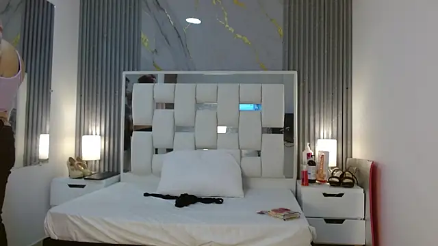 Snapshot of VanessaHard_as chatting on September 23, 2025, 7:32 pm VanessaHard as online show from September 23, 2025, 7:32 pm