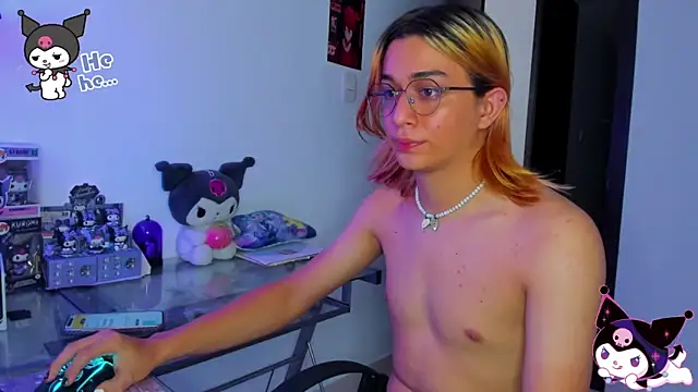 Snapshot of KeitaMoon chatting on September 12, 2025, 9:25 pm KeitaMoon online show from September 12, 2025, 9:25 pm