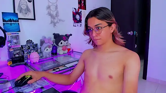 Snapshot of KeitaMoon chatting on March 2, 2026, 3:41 pm KeitaMoon online show from March 2, 2026, 3:41 pm