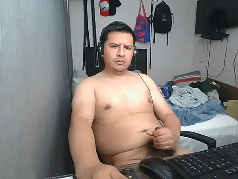 Snapshot of Xxxristiano chatting on February 1, 2026, 2:48 pm Xxxristiano online show from February 1, 2026, 2:48 pm