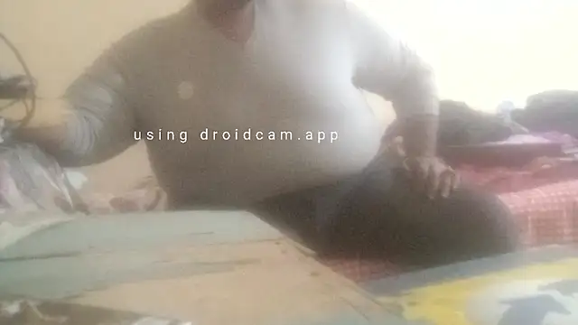 elpoop7305 online show from February 17, 2026, 9:12 pm