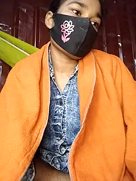 kiron204279 online show from December 4, 2025, 4:17 pm