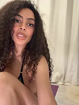 yasmingarcia online show from January 19, 2026, 12:09 pm