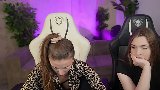 Luna secretgirl online show from September 17, 2025, 8:38 am