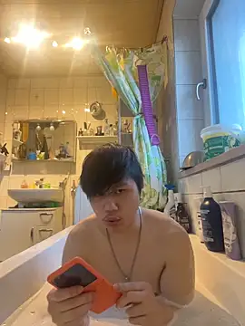 Snapshot of Kingpowerlittel chatting on February 10, 2026, 4:17 pm Kingpowerlittel online show from February 10, 2026, 4:17 pm