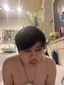 Snapshot of Kingpowerlittel chatting on February 13, 2026, 5:02 pm Kingpowerlittel online show from February 13, 2026, 5:02 pm