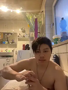 Snapshot of Kingpowerlittel chatting on February 12, 2026, 4:29 pm Kingpowerlittel online show from February 12, 2026, 4:29 pm