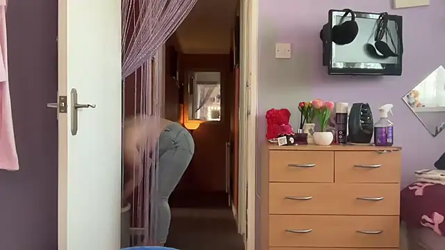 SexySashaxox online show from February 25, 2026, 2:06 pm