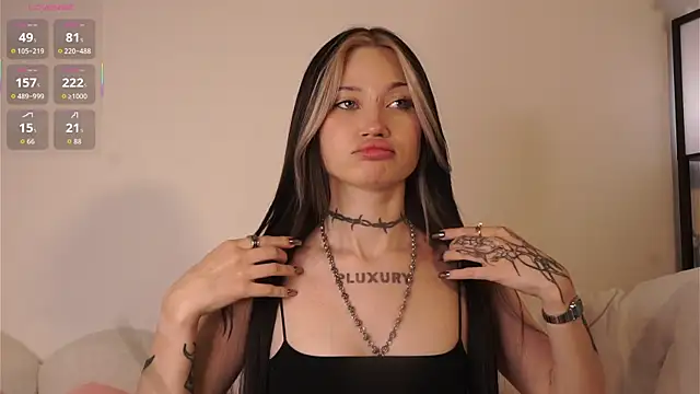 Alice 1n Wonderland  online show from September 13, 2025, 2:06 pm