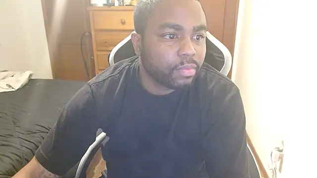 Snapshot of Breadwinnah chatting on December 5, 2025, 5:17 am Breadwinnah online show from December 5, 2025, 5:17 am
