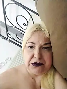 MarielaFerrer online show from October 31, 2025, 7:43 pm