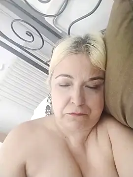 Snapshot of MarielaFerrer chatting on September 22, 2025, 7:20 pm MarielaFerrer online show from September 22, 2025, 7:20 pm