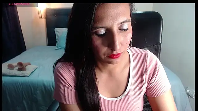 Snapshot of azabachebabe chatting on November 27, 2025, 2:28 pm azabachebabe online show from November 27, 2025, 2:28 pm