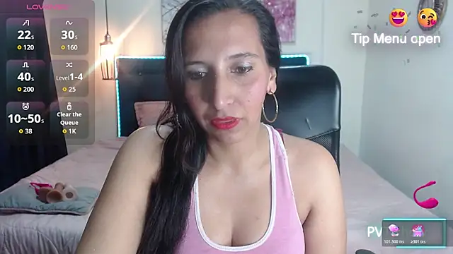 Snapshot of azabachebabe chatting on November 4, 2025, 2:10 pm azabachebabe online show from November 4, 2025, 2:10 pm