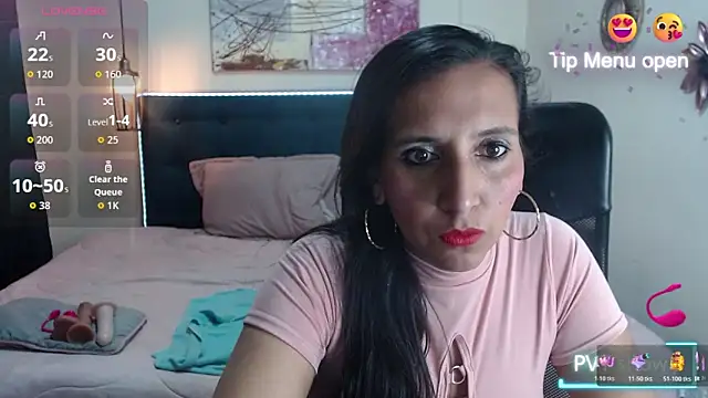 Snapshot of azabachebabe chatting on October 30, 2025, 1:53 pm azabachebabe online show from October 30, 2025, 1:53 pm