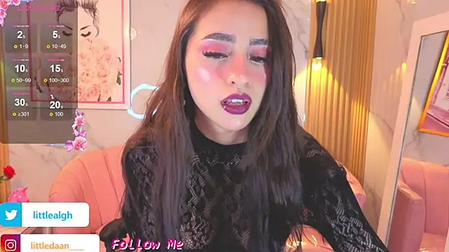 Snapshot of Abril_Velvet_a_ chatting on September 12, 2025, 7:57 pm Abril Velvet a online show from September 12, 2025, 7:57 pm