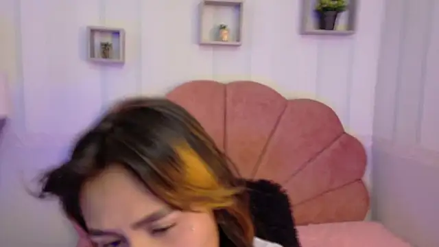 Snapshot of Conejita_420 chatting on October 30, 2025, 8:06 pm Conejita 420 online show from October 30, 2025, 8:06 pm