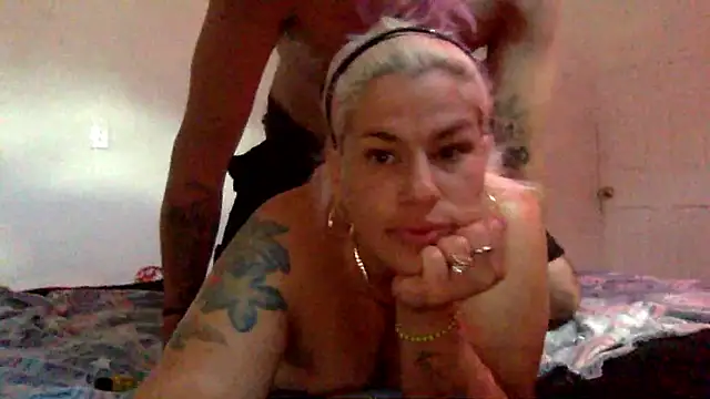 toomuchofafreak online show from April 28, 2026, 4:00 pm