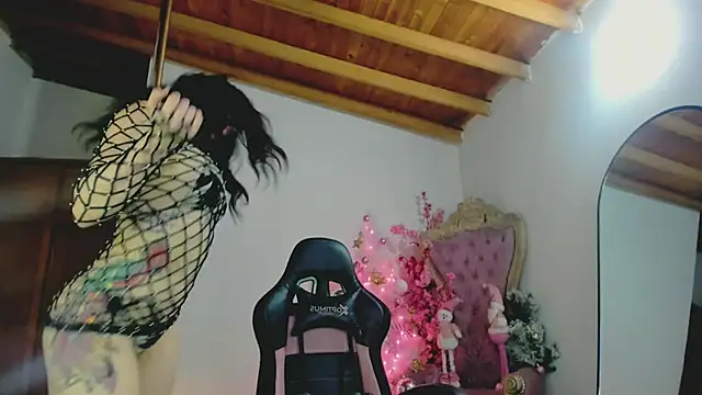 auraeroticaxxx online show from November 21, 2025, 8:35 am