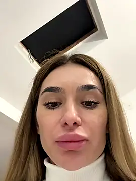 Snapshot of KaseyQuinn_ chatting on October 3, 2025, 5:25 pm KaseyQuinn online show from October 3, 2025, 5:25 pm