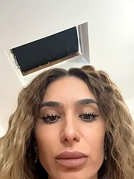 Snapshot of KaseyQuinn_ chatting on September 19, 2025, 6:39 am KaseyQuinn online show from September 19, 2025, 6:39 am