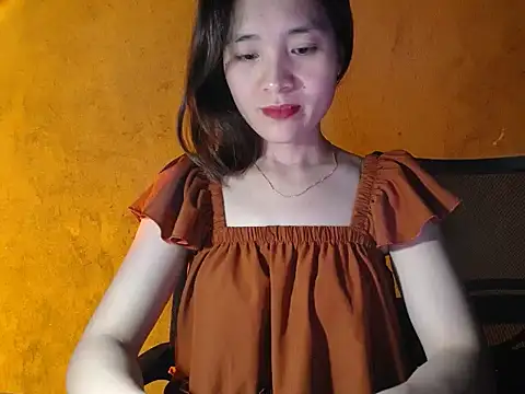 Lyzizi lovely09 online show from October 4, 2025, 1:01 pm