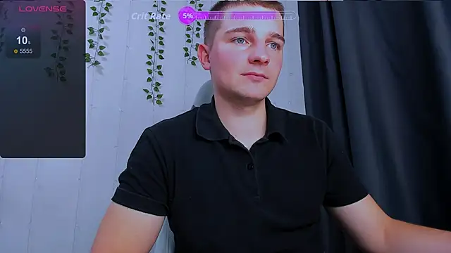 Snapshot of Your_Claddagh chatting on November 2, 2025, 5:40 pm Your Claddagh online show from November 2, 2025, 5:40 pm