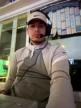 StrokingDaddy4 online show from September 22, 2025, 10:21 am