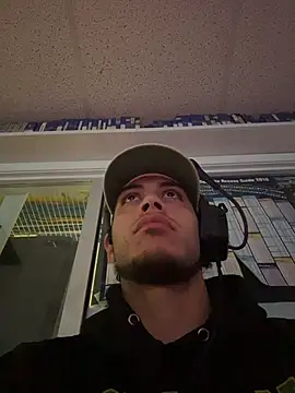 Snapshot of StrokingDaddy4 chatting on January 14, 2026, 11:25 am StrokingDaddy4 online show from January 14, 2026, 11:25 am