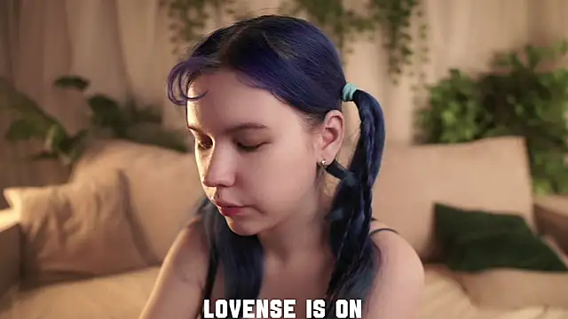 ElizSpieth online show from December 20, 2025, 1:19 am