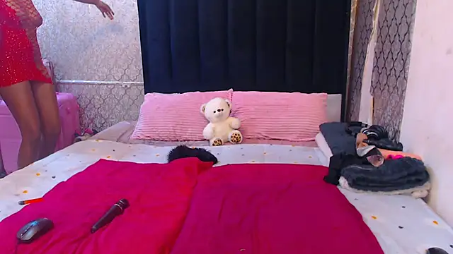 Snapshot of LonelyQueenxx25 chatting on September 22, 2025, 8:26 pm LonelyQueenxx25 online show from September 22, 2025, 8:26 pm