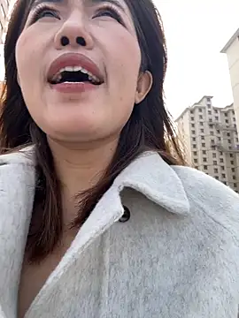 feifei 521 online show from November 3, 2025, 4:39 am