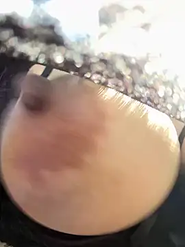 feifei 521 online show from September 12, 2025, 6:02 am