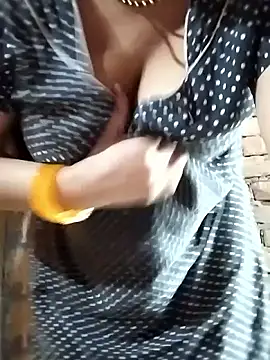 rani8008 online show from October 14, 2025, 3:29 am