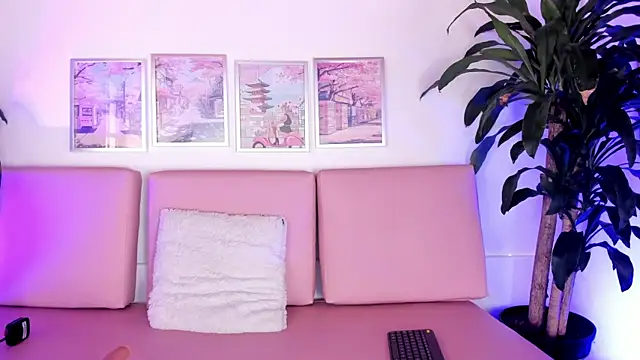 Snapshot of Yumii_sweetgirl chatting on September 11, 2025, 12:16 pm Yumii sweetgirl online show from September 11, 2025, 12:16 pm